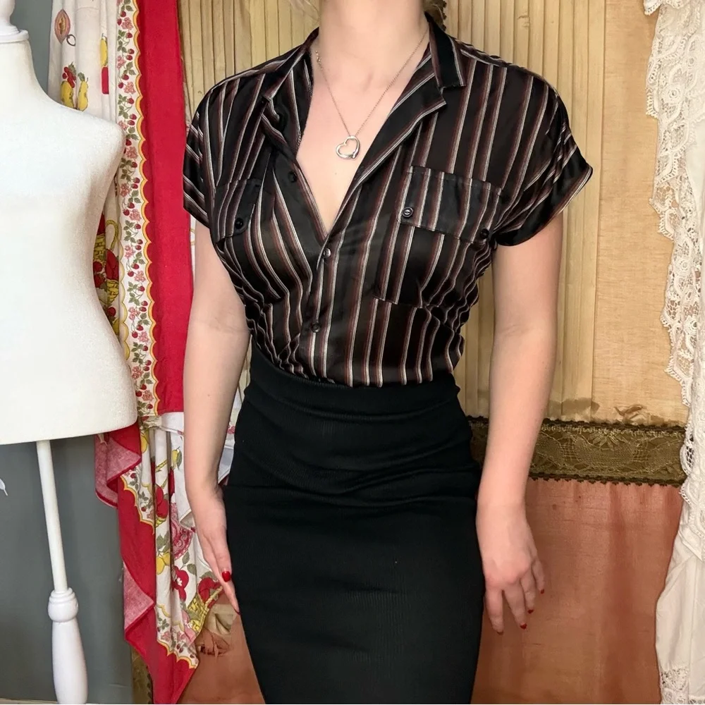 Vintage 1960’s Elegant Striped Button-Down Shirt - Picture 1 of 8
